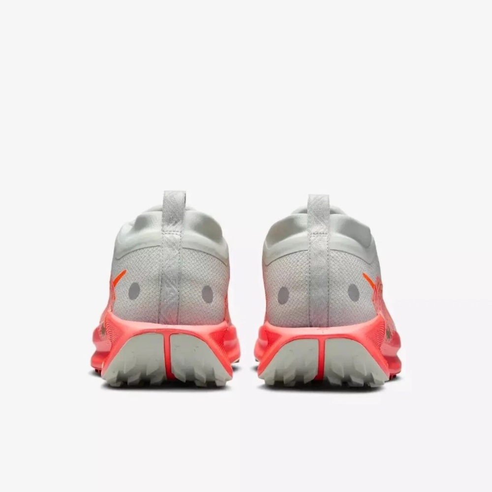 Nike Pegasus Trail 5 GTX  Light Silver/Hyper Crimson FQ0908 004 - Picture 5 of 6